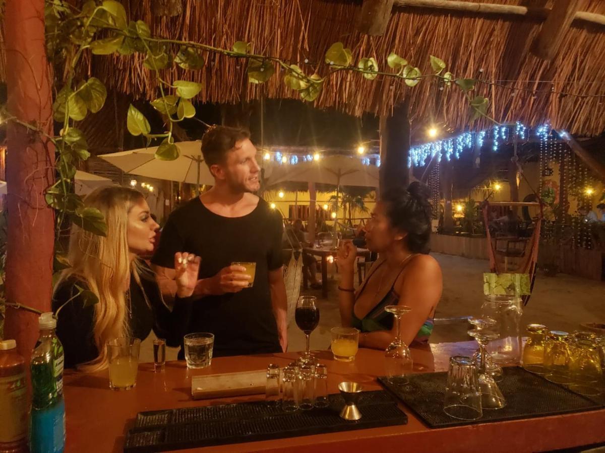 The All Inclusive Hostel - Food, Drinks And Transportation To The Beach And Cenotes Τουλούμ Εξωτερικό φωτογραφία