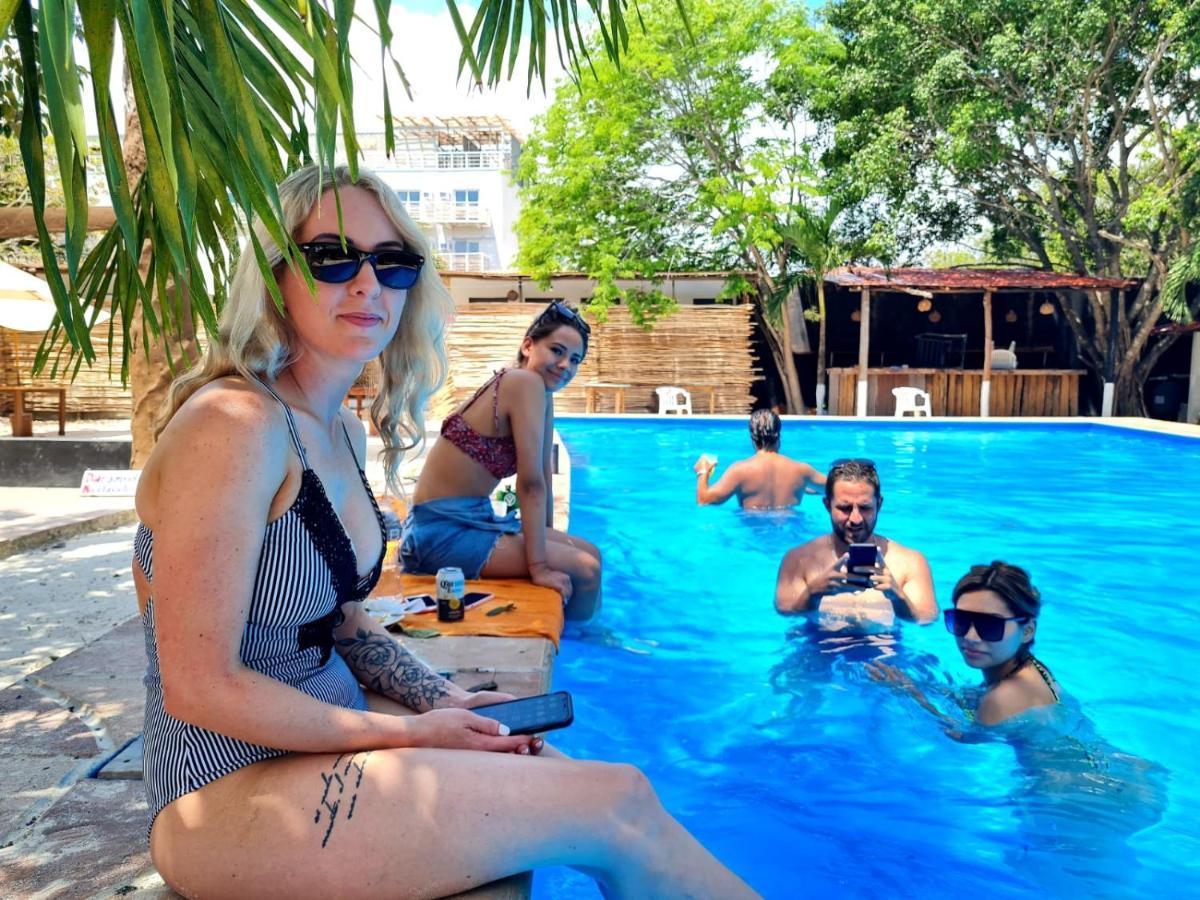 The All Inclusive Hostel - Food, Drinks And Transportation To The Beach And Cenotes Τουλούμ Εξωτερικό φωτογραφία