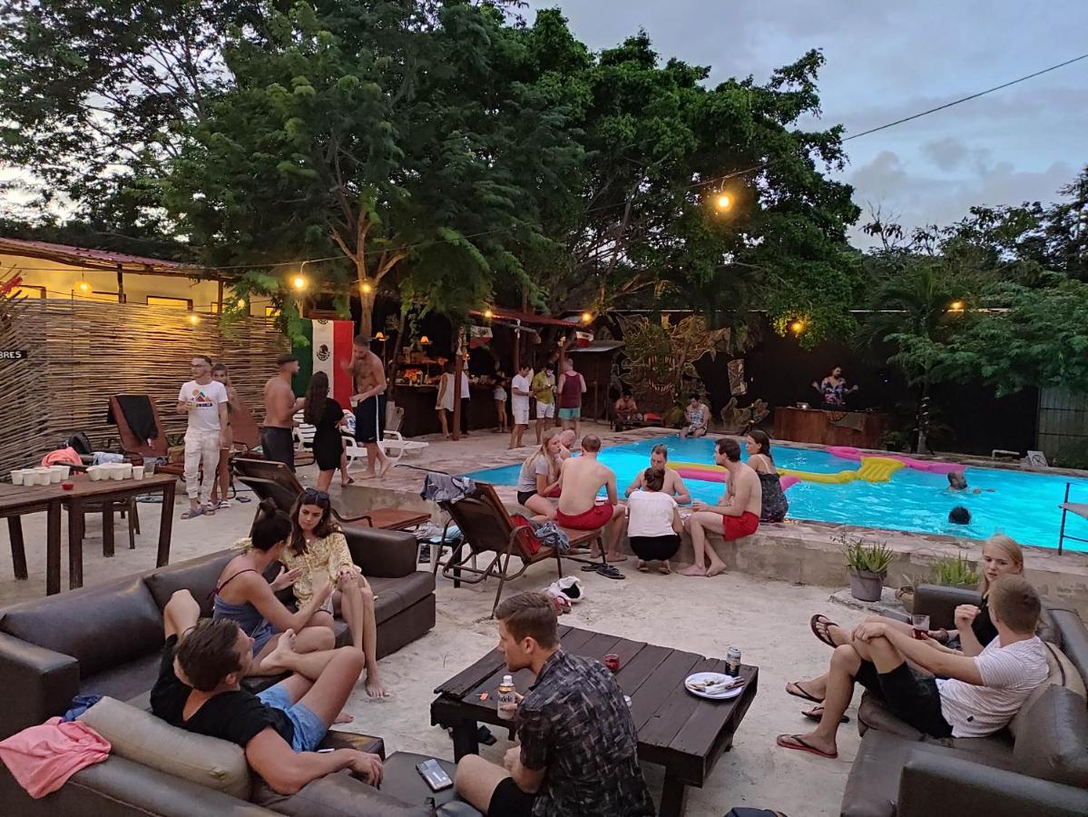 The All Inclusive Hostel - Food, Drinks And Transportation To The Beach And Cenotes Τουλούμ Εξωτερικό φωτογραφία