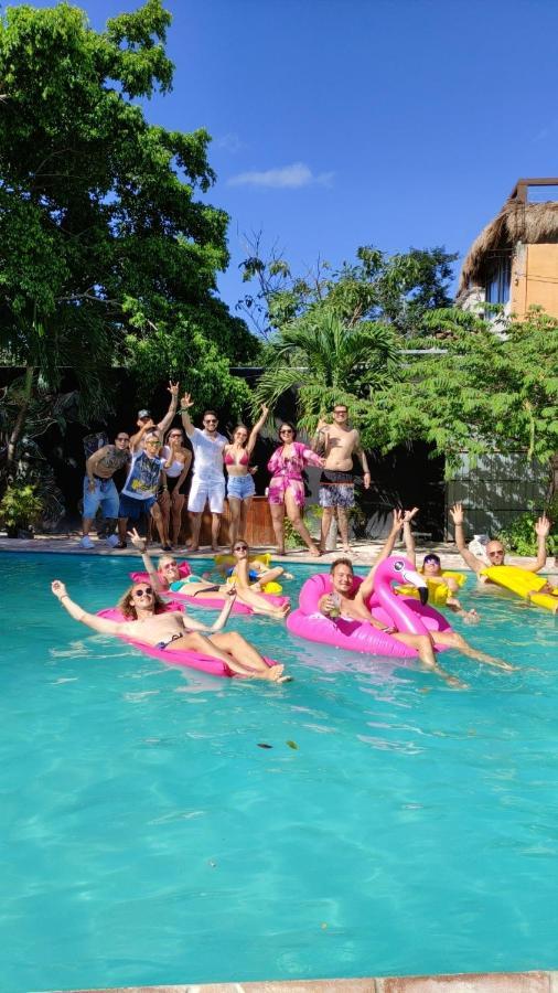 The All Inclusive Hostel - Food, Drinks And Transportation To The Beach And Cenotes Τουλούμ Εξωτερικό φωτογραφία
