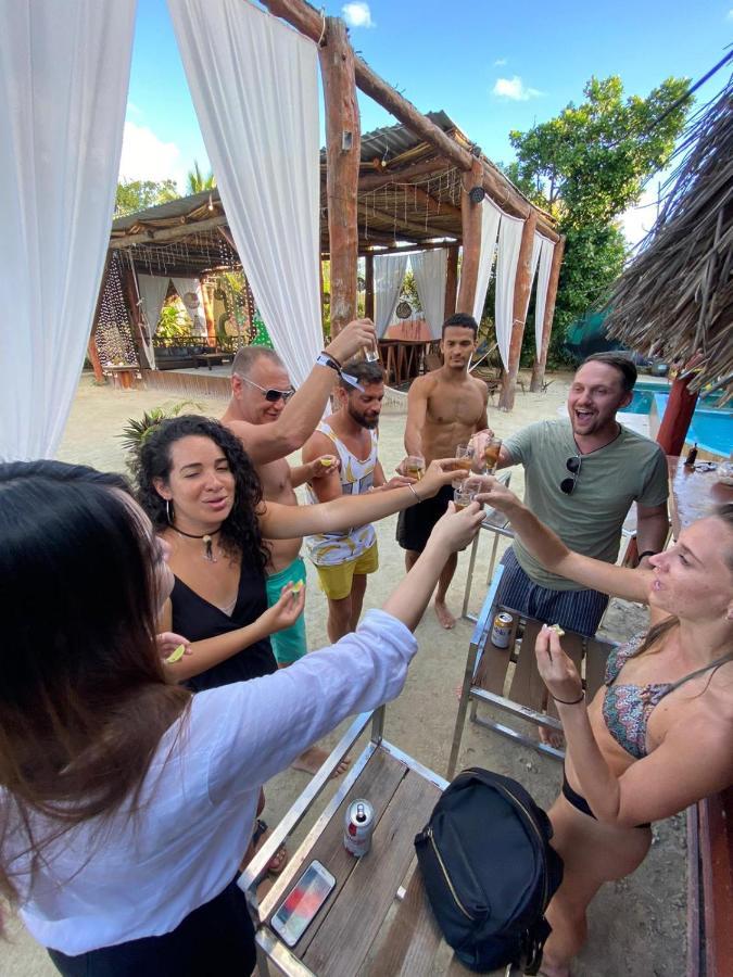 The All Inclusive Hostel - Food, Drinks And Transportation To The Beach And Cenotes Τουλούμ Εξωτερικό φωτογραφία