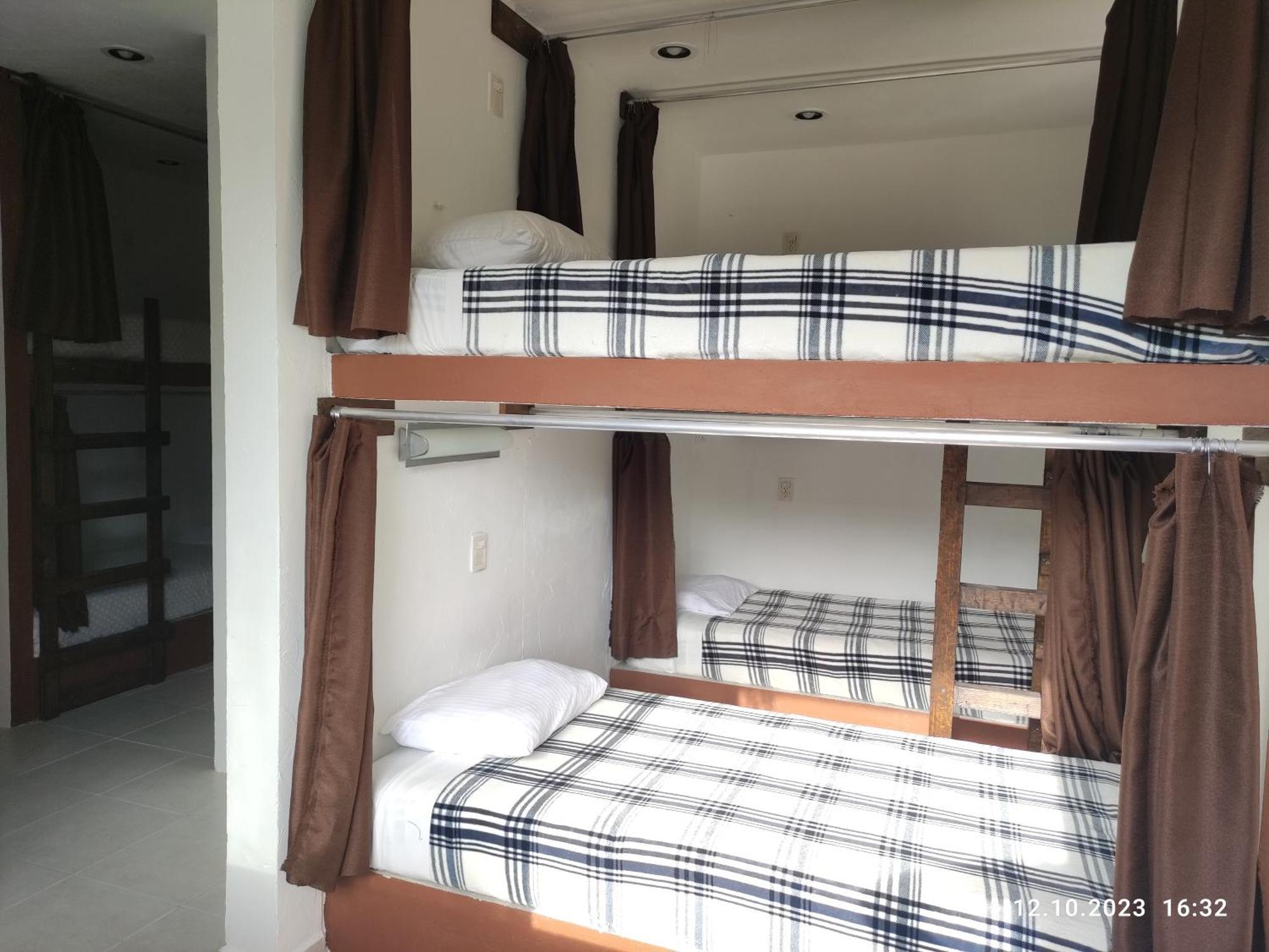 The All Inclusive Hostel - Food, Drinks And Transportation To The Beach And Cenotes Τουλούμ Δωμάτιο φωτογραφία